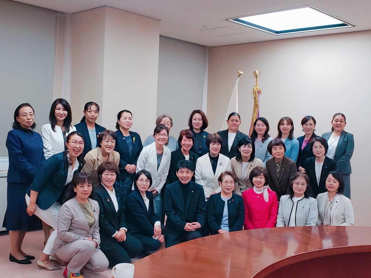 女性議員政策会議と留学生交流会